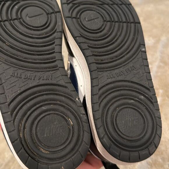 Court Borough Mid 2 GS 'White Black University Red' youth size 5.5 women’s 6 GUc - Picture 8 of 10